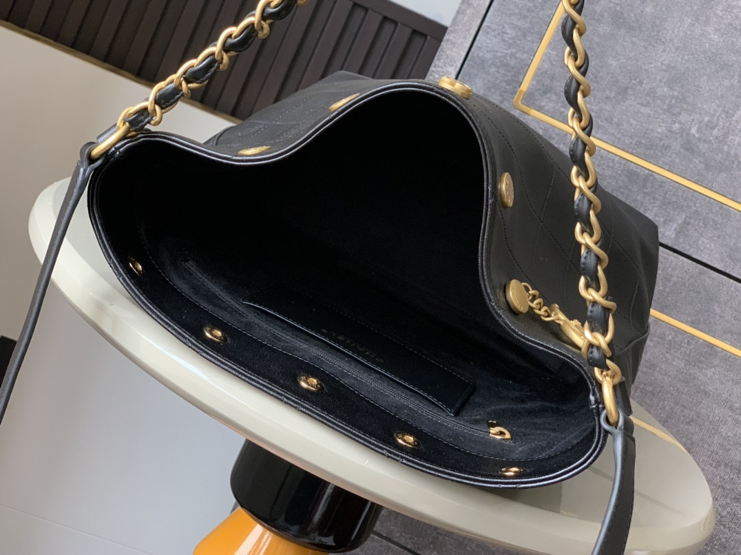 Ch**el 25p Hobo Bag