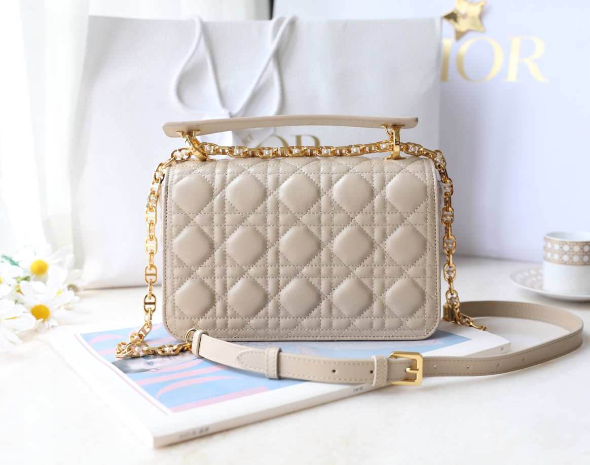 D10r Jolie Bag