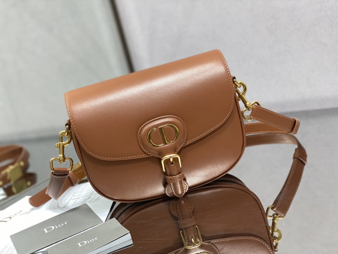 Medium D10r Bobby Bag