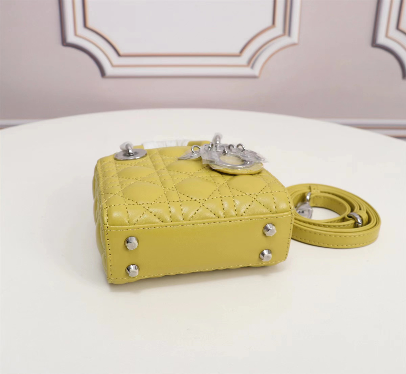 Lady D10r Micro Bag