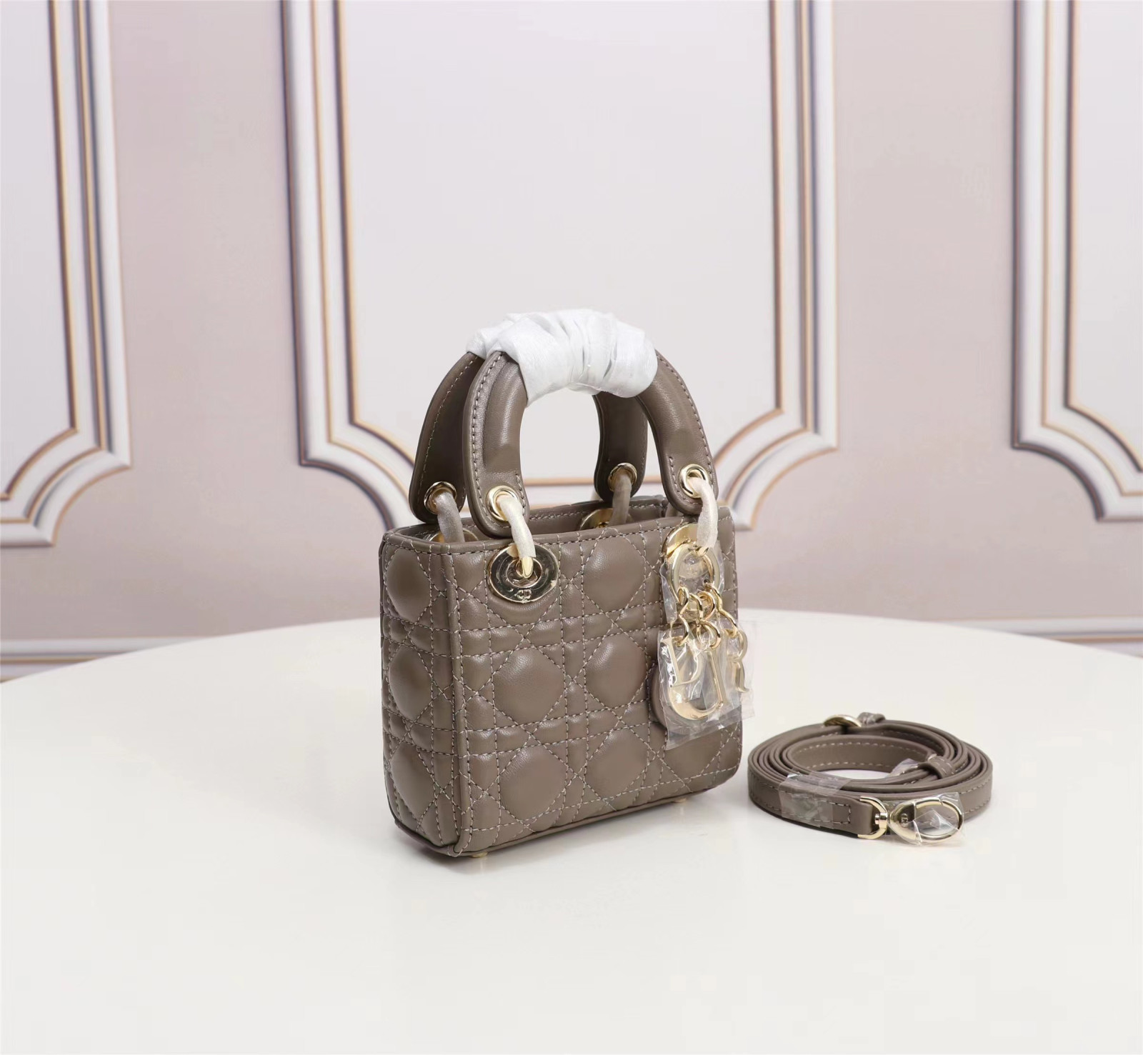 Lady D10r Micro Bag