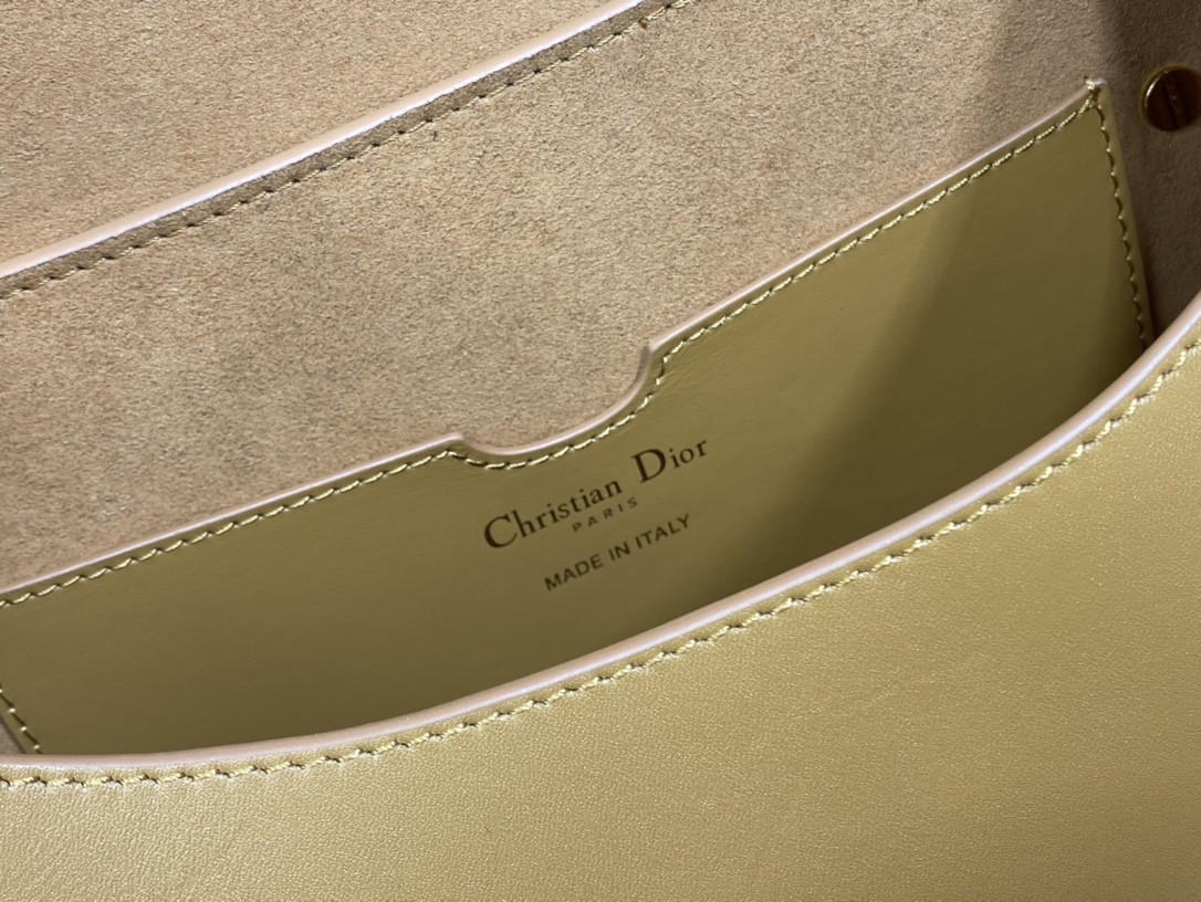 Large D10r Bobby Bag