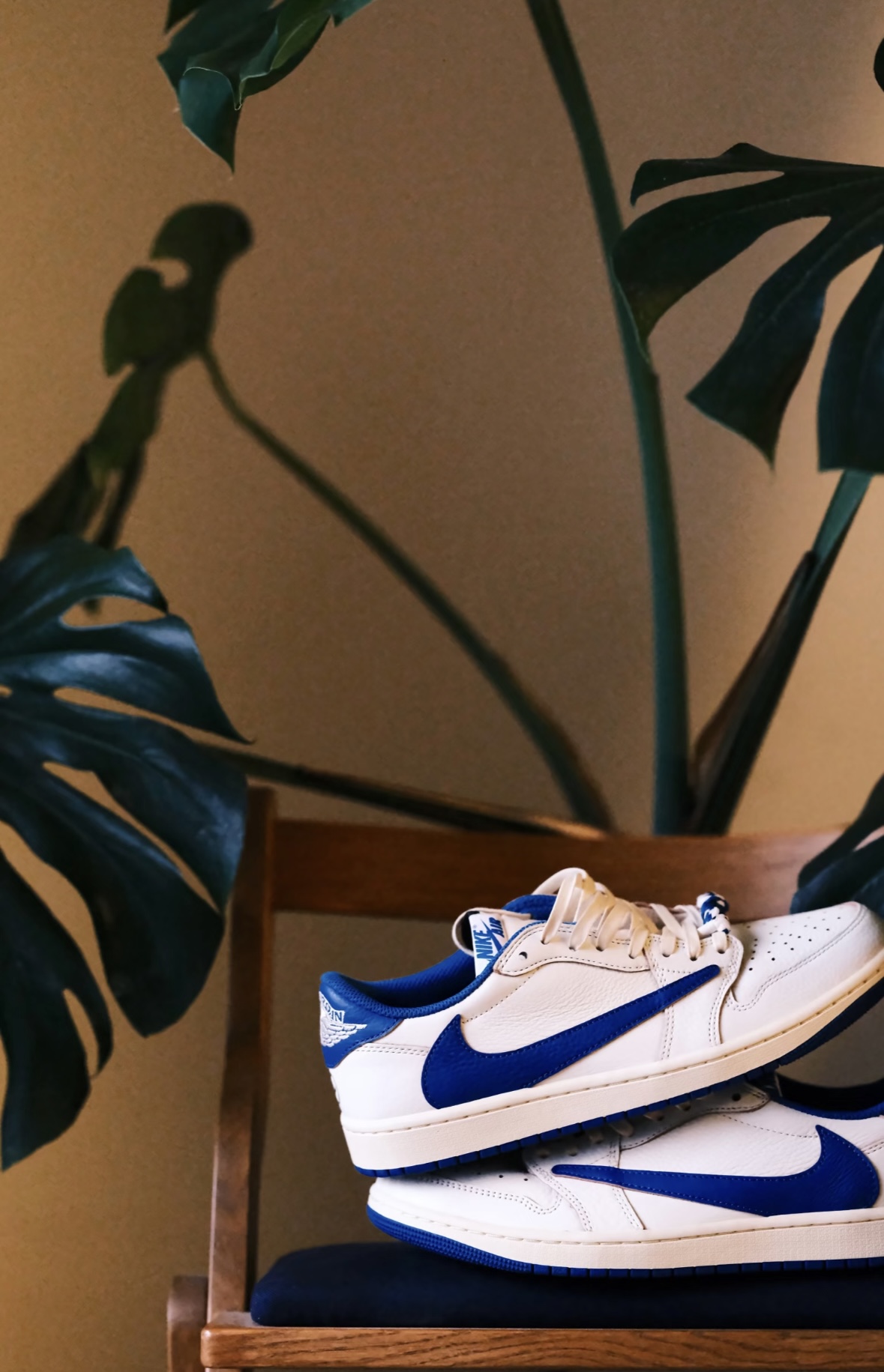 Travis Scott x Fragment x Air Jordan 1 Low OG "Sail Military Blue"