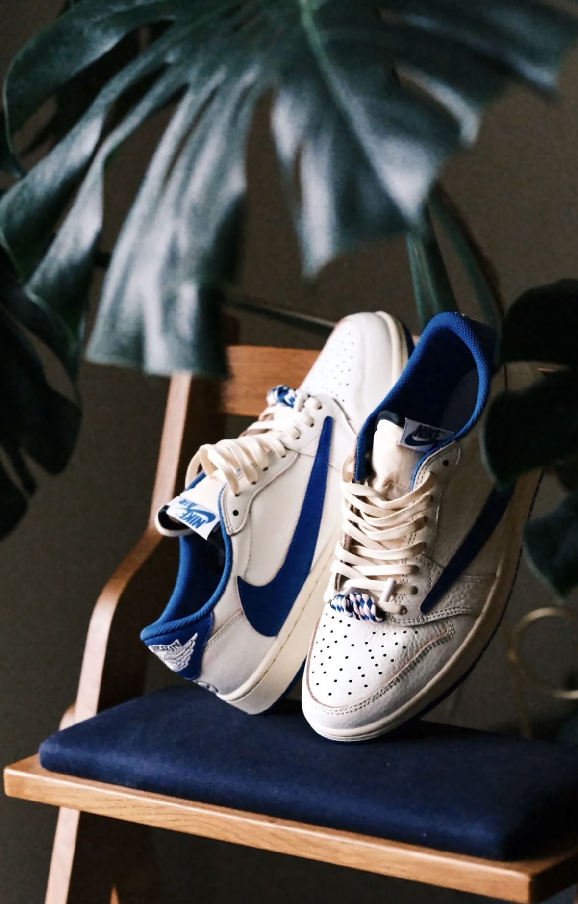Travis Scott x Fragment x Air Jordan 1 Low OG "Sail Military Blue"