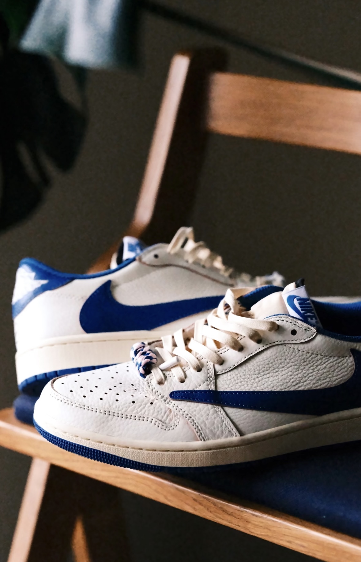Travis Scott x Fragment x Air Jordan 1 Low OG 